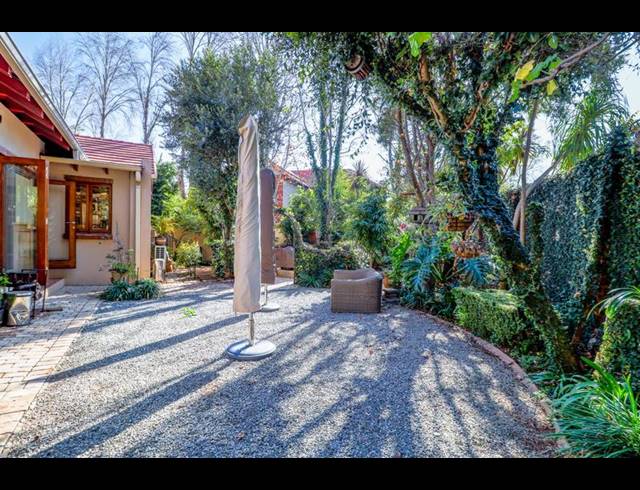 7 BEDROOM HOUSE FOR SALE IN MIDSTREAM ESTATE